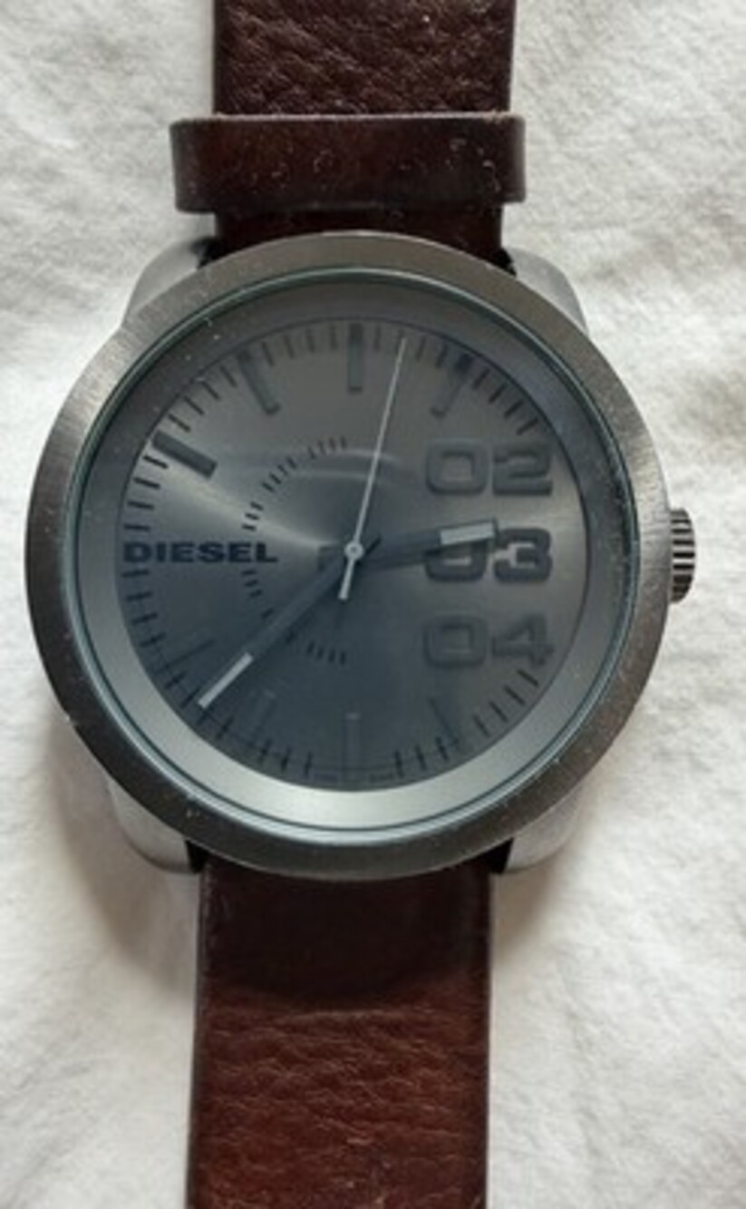 Diesel DZ-1467 Men's Brown Leather Strap Watch New Battery Works Great EUC
